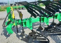 Pflug umkehrbar Traktor PONM 3‒35+ von Veles Agro Odessa produziert
