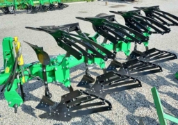 Pflug umkehrbar Traktor PONM 3‒35+1 von Veles Agro Odessa produziert