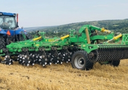 Универсальная дисковая борона ZEUS 6 VT Велес Агро